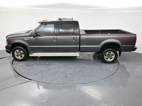 Used 2004 Ford F350 Harley-Davidson image 44