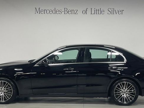 Certified 2026 Mercedes-Benz C 300 4MATIC Sedan image 2