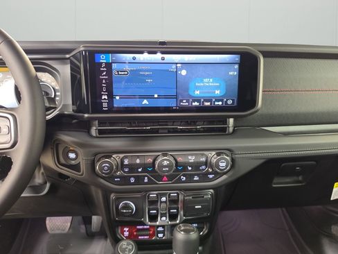 New 2026 Jeep Gladiator Rubicon AWD/4WD image 22