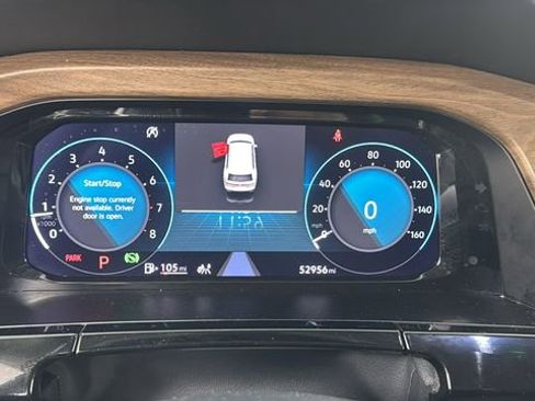 Used 2025 Volkswagen Atlas SE AWD/4WD image 21
