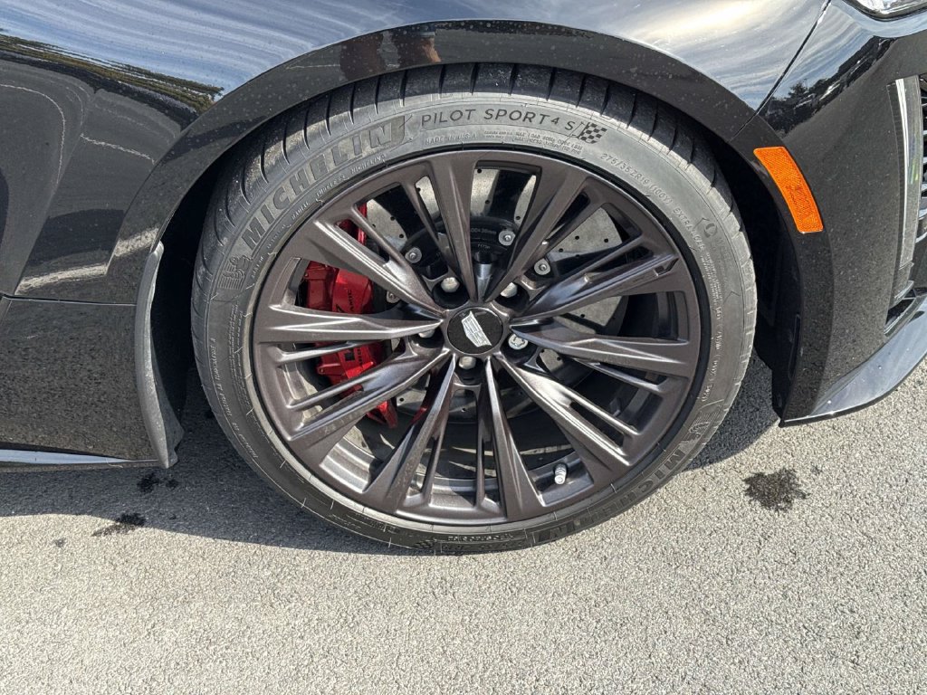 Used 2022 Cadillac CT5 V Blackwing w/ Parking Package RWD image 14