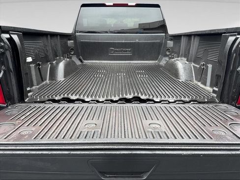 Used 2024 Chevrolet Silverado 2500 LT image 13