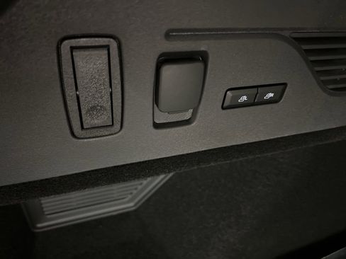 New 2026 Lincoln Nautilus Reserve w/ Jet Appearance Package image 38