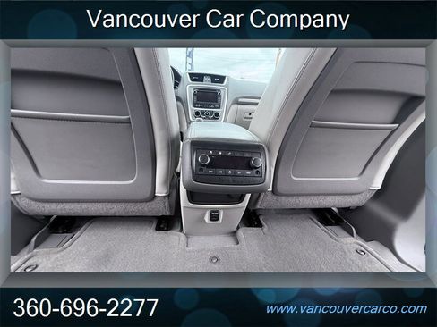 Used 2014 GMC Acadia SLT image 23