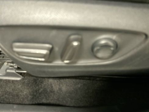 Used 2020 Toyota RAV4 XLE w/ All Weather Liner Package image 10