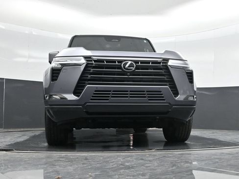 Used 2025 Lexus GX 550 w/ Accessory Package (2T) AWD/4WD image 49