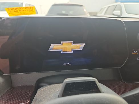 Used 2024 Chevrolet Traverse RS w/ LPO, Floor Liner Package AWD/4WD image 9