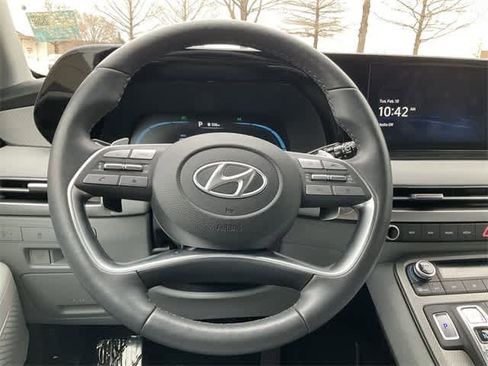Used 2024 Hyundai Palisade SEL image 18