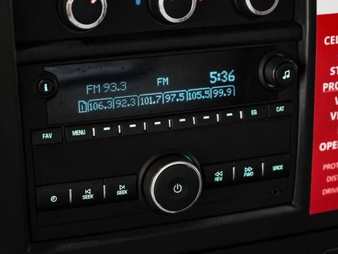 Used 2020 Chevrolet Express 2500 RWD image 28