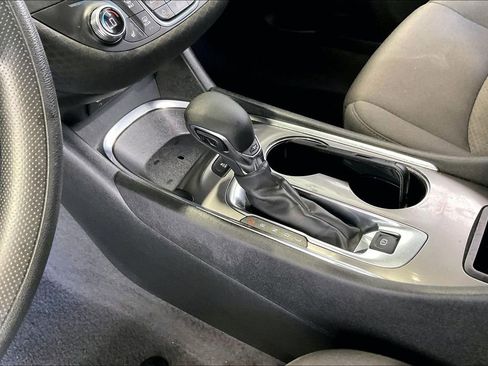 Used 2024 Chevrolet Malibu LT FWD image 11