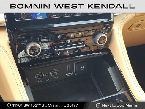 Used 2023 Jeep Grand Cherokee Summit image 26