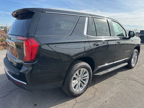 Used 2024 GMC Yukon SLT image 6