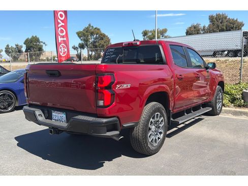 Used 2025 Chevrolet Colorado Z71 AWD/4WD image 5