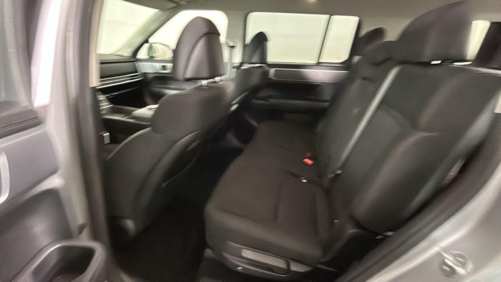 Used 2025 Hyundai Santa Fe SE FWD image 32