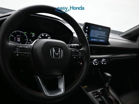 Used 2025 Honda CR-V Sport-L image 9