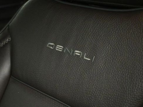 Used 2021 GMC Yukon Denali w/ Denali Premium Package RWD image 55