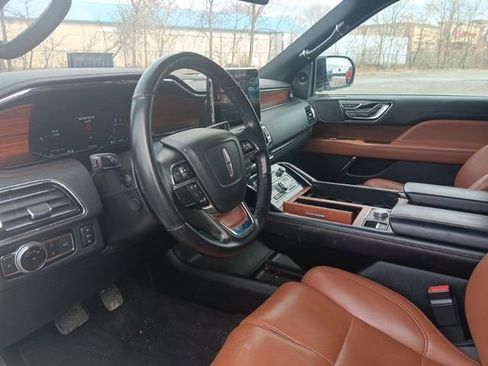 Used 2020 Lincoln Navigator Reserve image 29