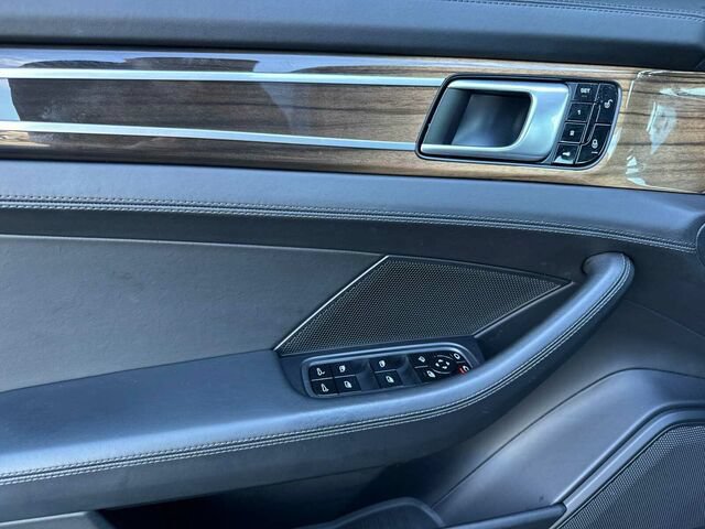 Used 2018 Porsche Panamera 4S AWD/4WD image 11