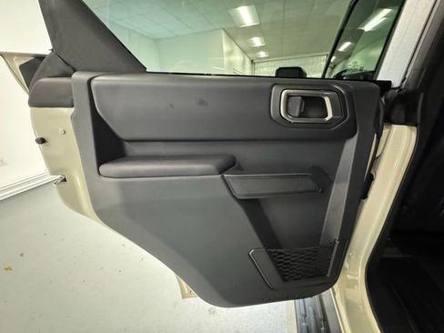 New 2025 Ford Bronco Outer Banks image 8