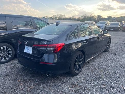 Used 2023 Honda Civic Sport image 4
