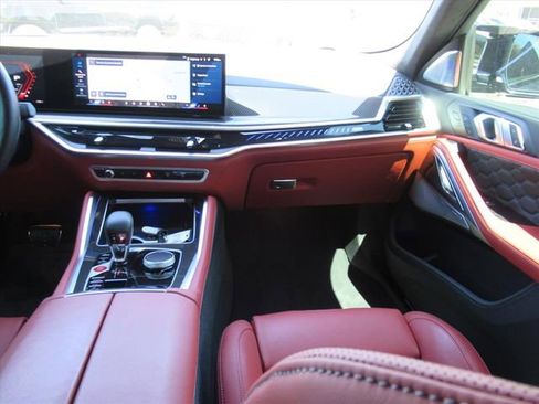 Used 2025 BMW X6 M Competition w/ Executive Package image 14