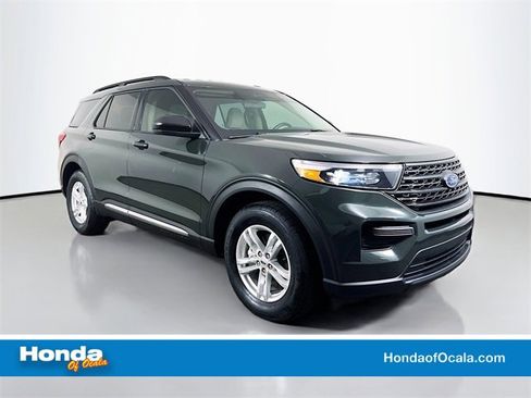 Used 2022 Ford Explorer XLT image 1