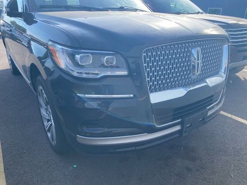 Used 2022 Lincoln Navigator L Reserve AWD/4WD image 5