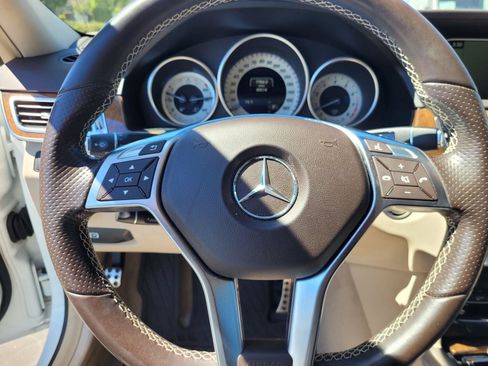 Used 2016 Mercedes-Benz E 350 Sedan image 35