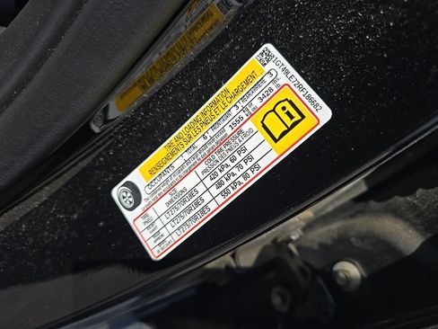 Used 2024 GMC Sierra 2500 Pro AWD/4WD image 14