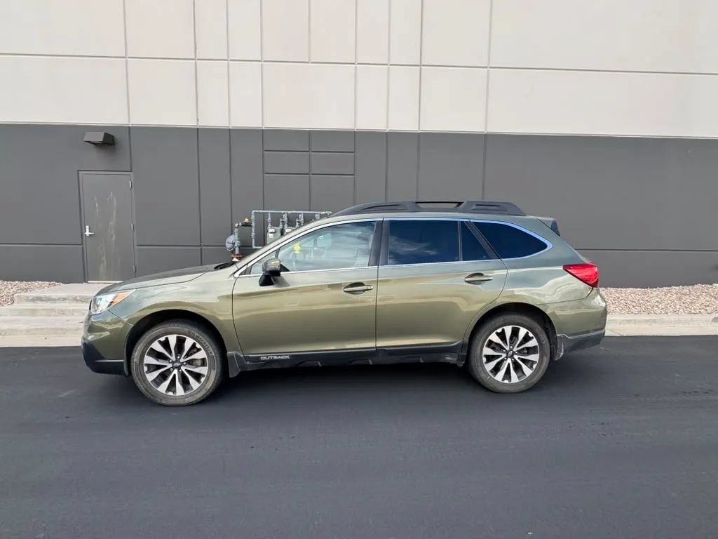 Used 2016 Subaru Outback 2.5i Limited AWD/4WD image 2