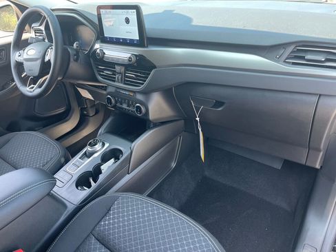 New 2025 Ford Escape Active w/ Active Premium Tech Pack image 15