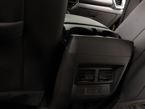 Used 2024 GMC Canyon Elevation w/ Convenience Package AWD/4WD image 23