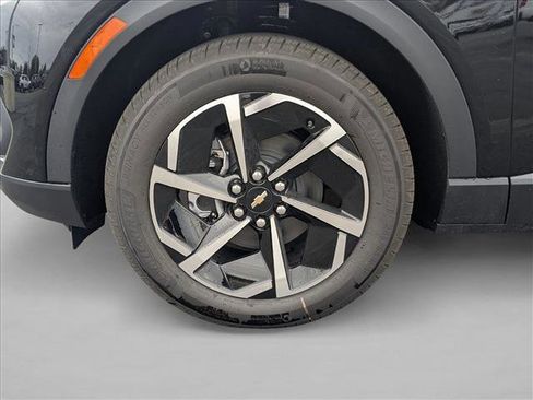 New 2026 Chevrolet Equinox EV LT image 10