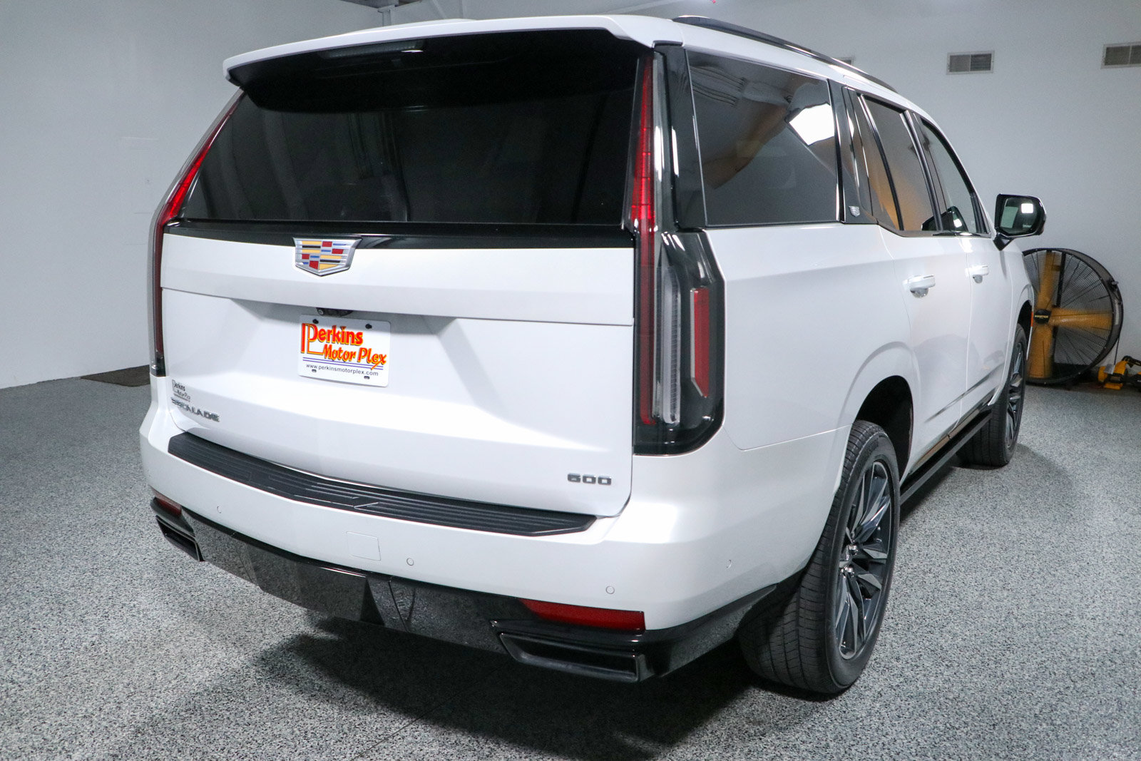 Used 2023 Cadillac Escalade Sport w/ Touring Package AWD/4WD image 7