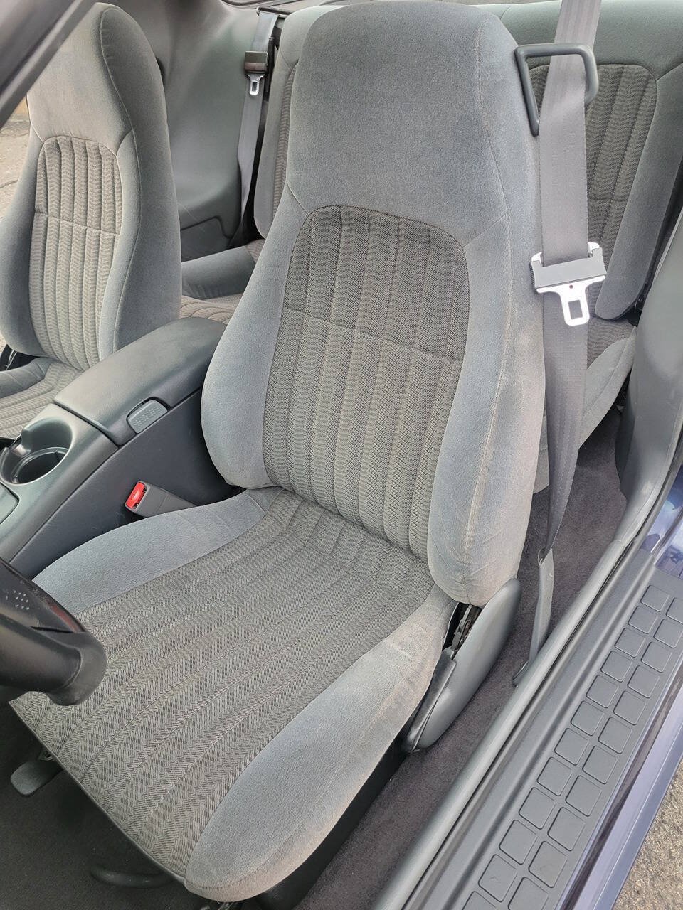 Used 1998 Chevrolet Camaro LT RWD image 16