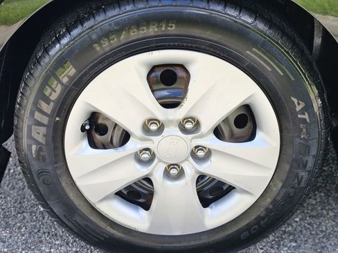 Used 2015 Kia Forte LX w/ Popular Package FWD image 10
