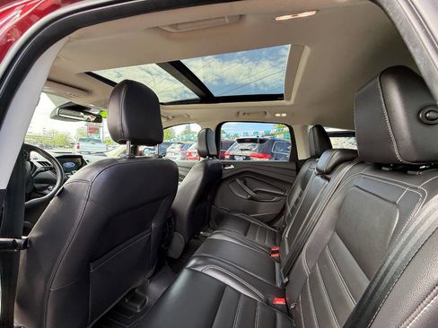 Used 2018 Ford Escape Titanium w/ Ford Safe & Smart Package AWD/4WD image 12