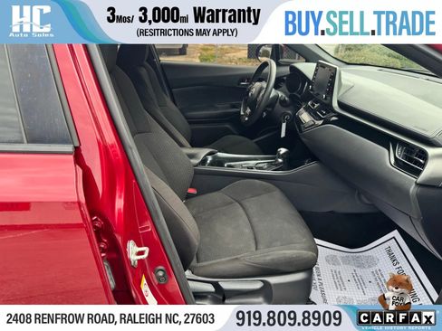 Used 2019 Toyota C-HR LE image 19