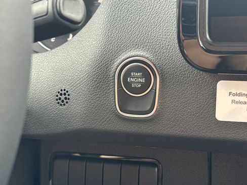 New 2025 Mercedes-Benz Sprinter 2500 image 24