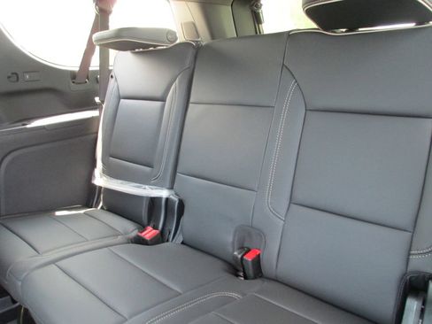 New 2026 GMC Yukon XL Elevation w/ Elevation Premium Package AWD/4WD image 14