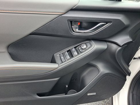 Certified 2025 Subaru Crosstrek 2.5i Limited image 12