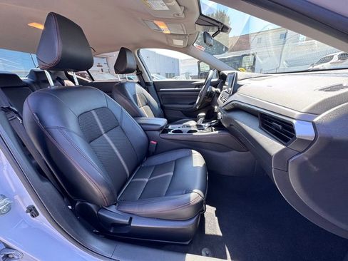 Used 2023 Nissan Altima 2.5 SR image 18