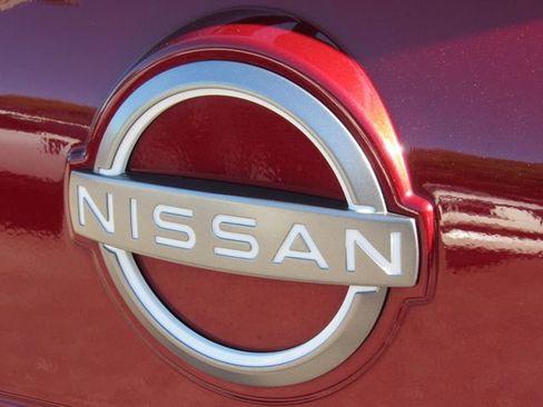 Used 2024 Nissan Rogue SV image 14