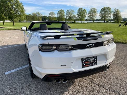 Used 2023 Chevrolet Camaro SS RWD image 94