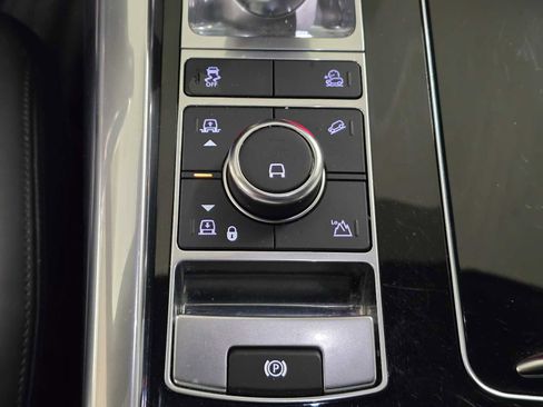 Used 2022 Land Rover Range Rover Sport SVR AWD/4WD image 37