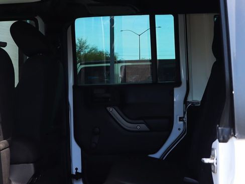 Used 2015 Jeep Wrangler Unlimited Sport w/ Max Tow Package AWD/4WD image 35