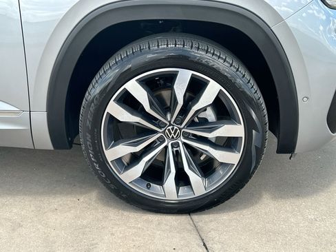 Used 2022 Volkswagen Atlas SEL Premium image 10