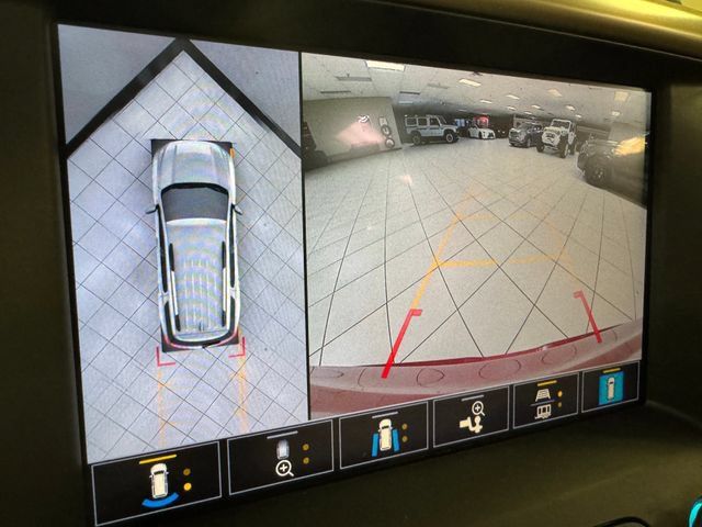 Used 2021 GMC Acadia Denali w/ Denali Technology Package FWD image 17