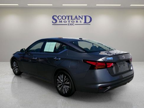 Used 2024 Nissan Altima 2.5 SV image 8