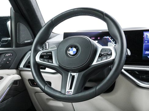 Used 2026 BMW X7 M60i AWD/4WD image 16